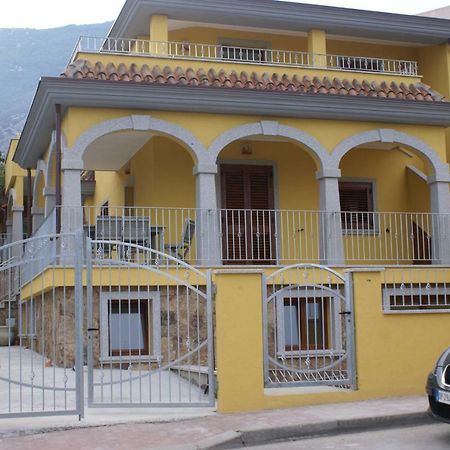 Вилла Casa Mariolu 2 Piano Mansarda Кала-Гононе Экстерьер фото